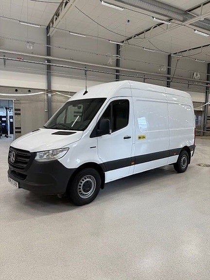 Mercedes-Benz eSprinter 312 2 of 5