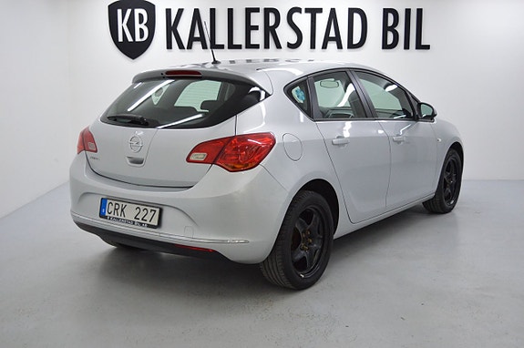 Opel Astra 3 of 5