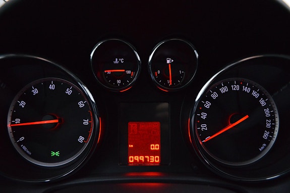 Opel Astra 12 of 22