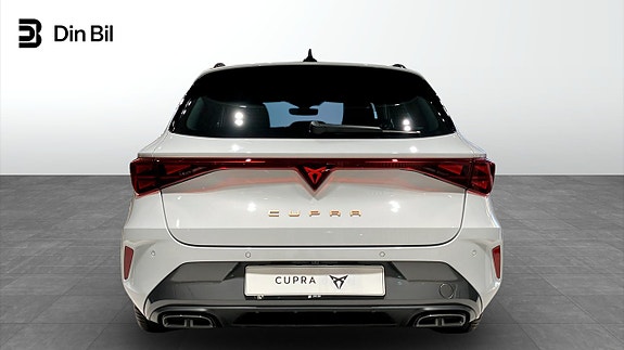Cupra Leon 3 of 5