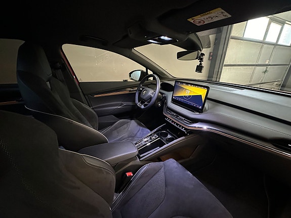 Skoda Enyaq 14 of 21