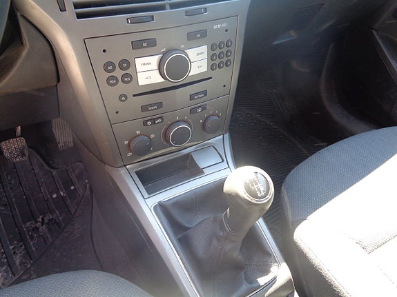 Opel Astra 11 of 20