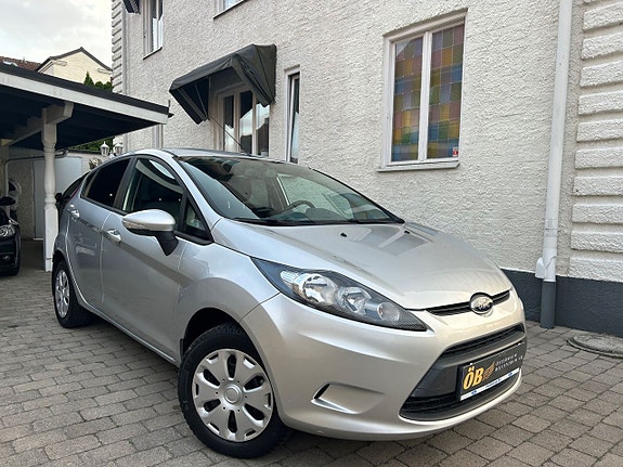 Ford Fiesta 3 of 21