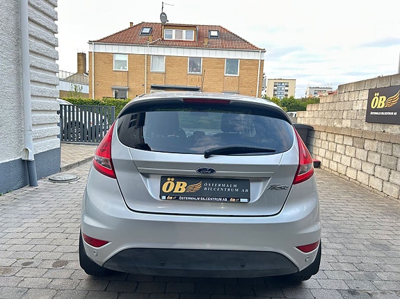 Ford Fiesta 7 of 21
