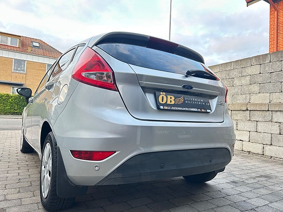 Ford Fiesta 8 of 21