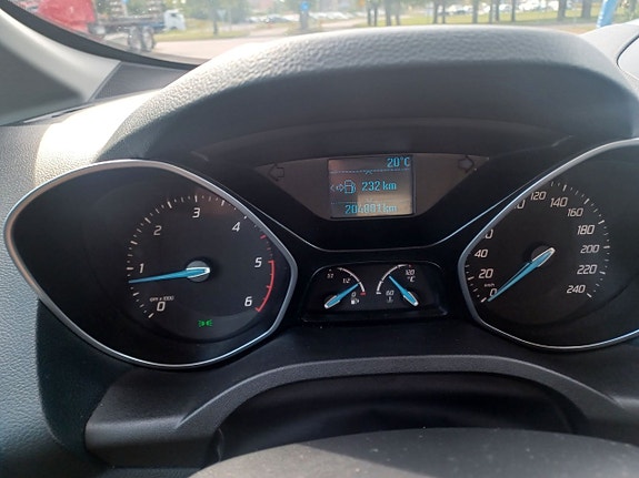 Ford C-Max 15 of 17