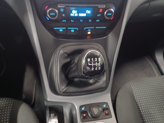 Ford C-Max 15 of 17