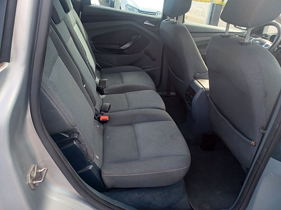 Ford C-Max 11 of 17