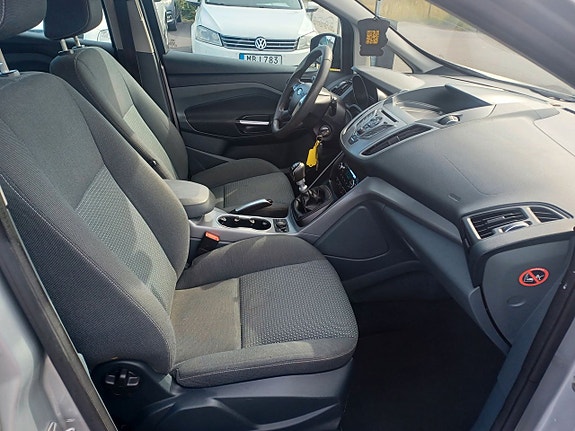 Ford C-Max 9 of 17