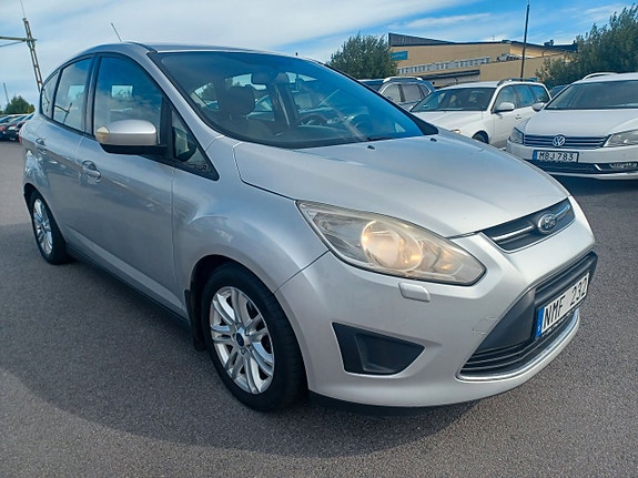 Ford C-Max 8 of 17