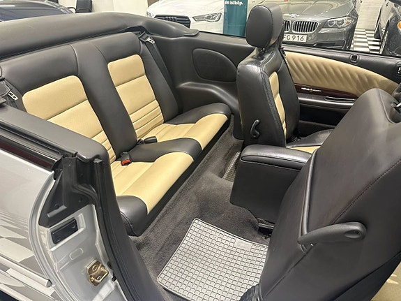 Chrysler Stratus 10 of 12