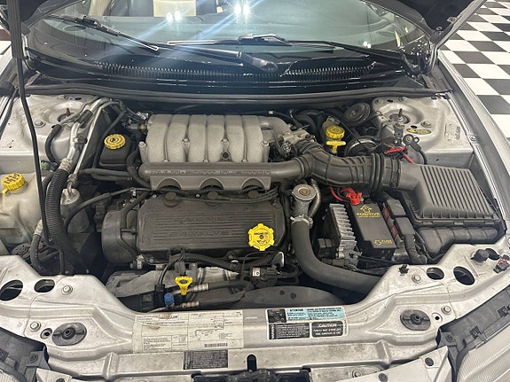 Chrysler Stratus 12 of 12