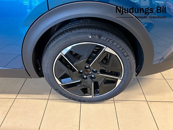 Peugeot 408 5 of 9