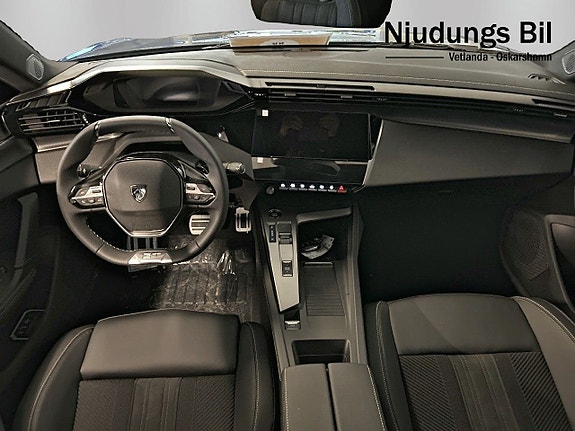 Peugeot 408 8 of 9
