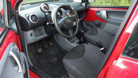 Toyota Aygo 9 of 13
