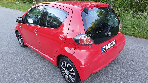 Toyota Aygo 5 of 13