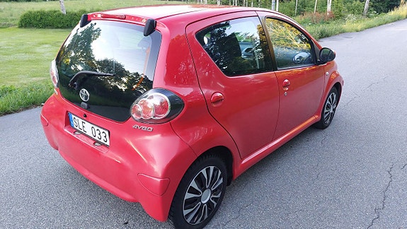 Toyota Aygo 7 of 13