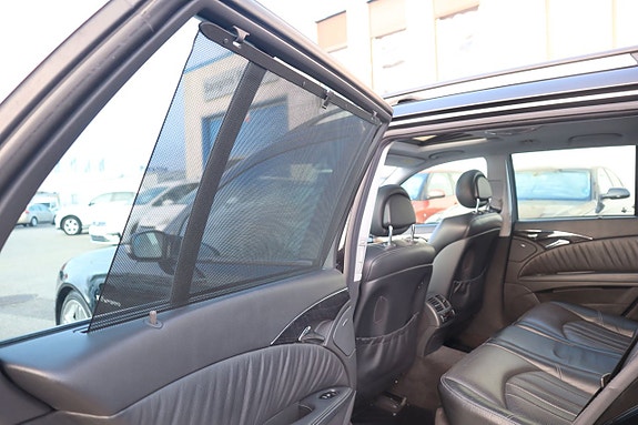 Mercedes-Benz E55 9 of 26