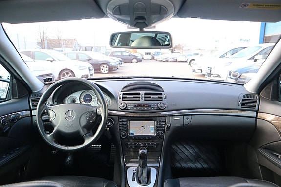 Mercedes-Benz E55 3 of 26