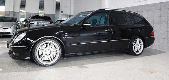 Mercedes-Benz E55 2 of 26