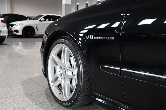 Mercedes-Benz E55 14 of 26