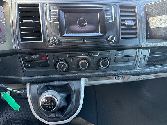 Volkswagen Transporter 12 of 13