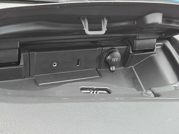 Ford Transit 27 of 27