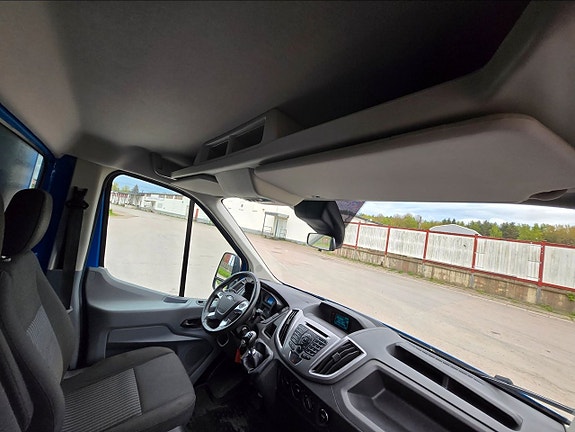 Ford Transit 23 of 27
