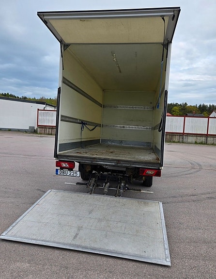 Ford Transit 21 of 27
