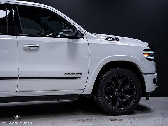 Dodge RAM 1500 10 of 30