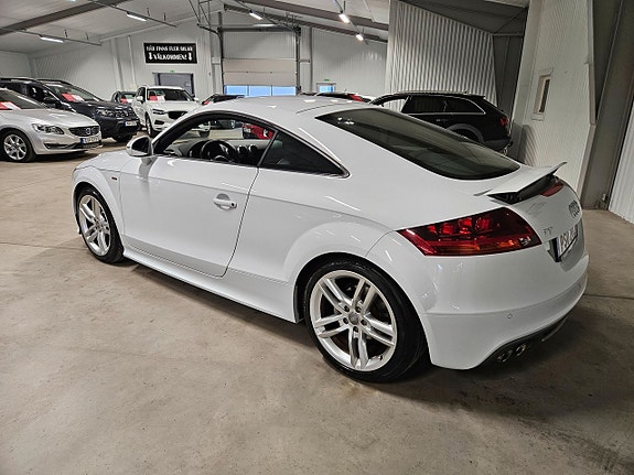 Audi TT 4 of 5