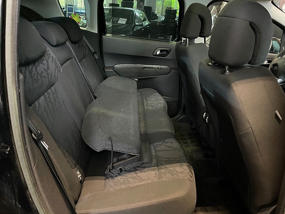 Peugeot 3008 17 of 29
