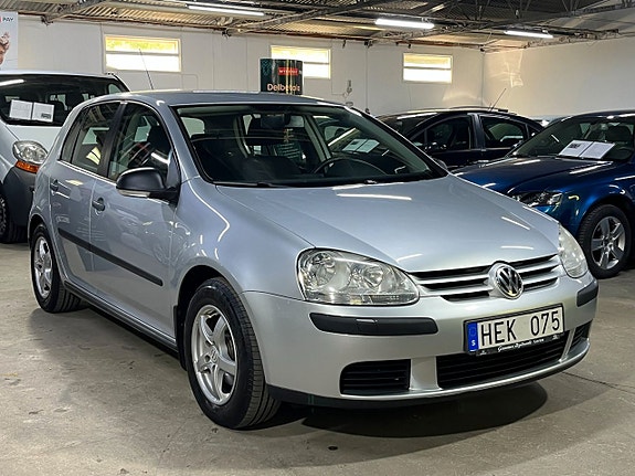 Volkswagen Golf V 3 of 16