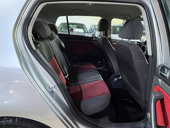 Volkswagen Golf V 14 of 16