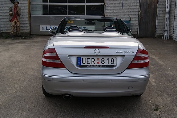 Mercedes-Benz CLK200 10 of 11