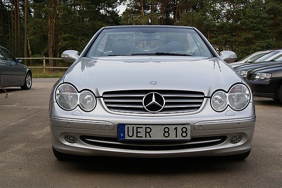 Mercedes-Benz CLK200 4 of 5