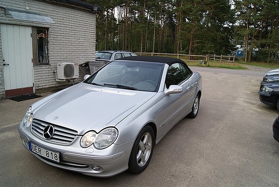 Mercedes-Benz CLK200 11 of 11
