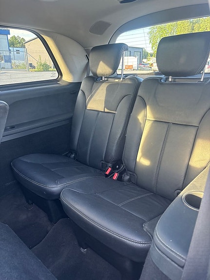 Mercedes-Benz GL450 8 of 24