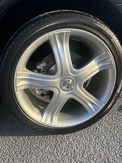 Mercedes-Benz GL450 24 of 24