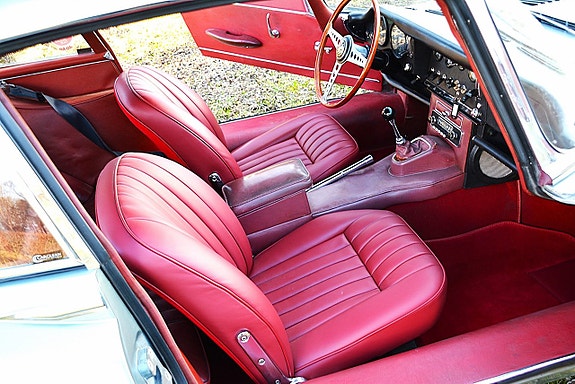 Jaguar E-TYPE 23 of 30