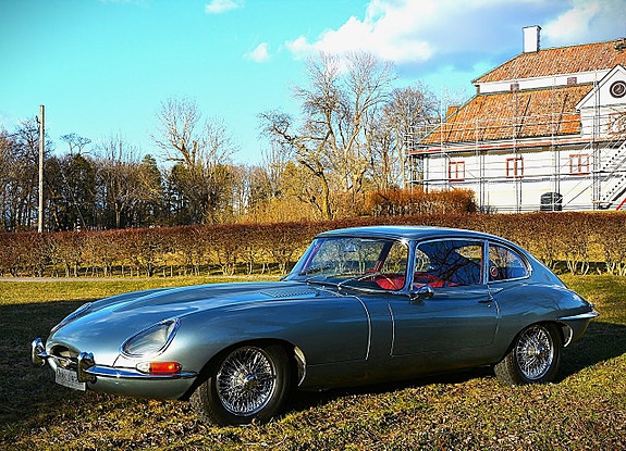 Jaguar E-TYPE 4 of 5