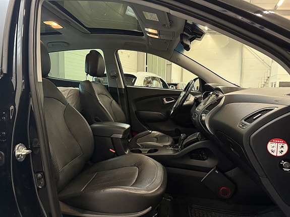 Hyundai ix35 8 of 27