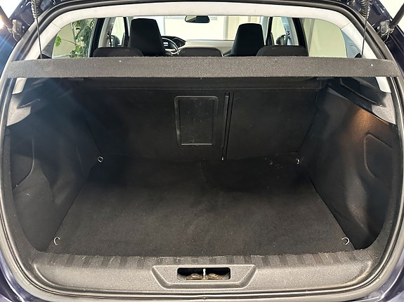 Peugeot 308 5 of 16