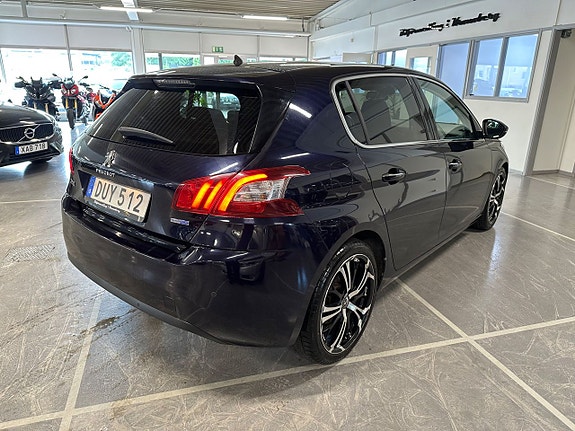 Peugeot 308 3 of 16