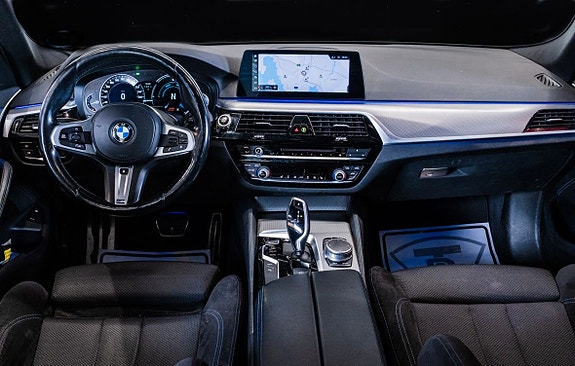 BMW 530e 16 of 24