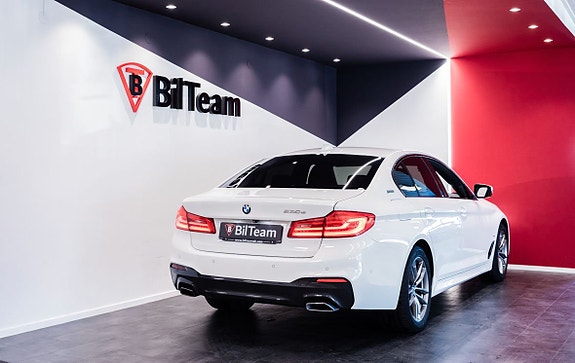 BMW 530e 7 of 24