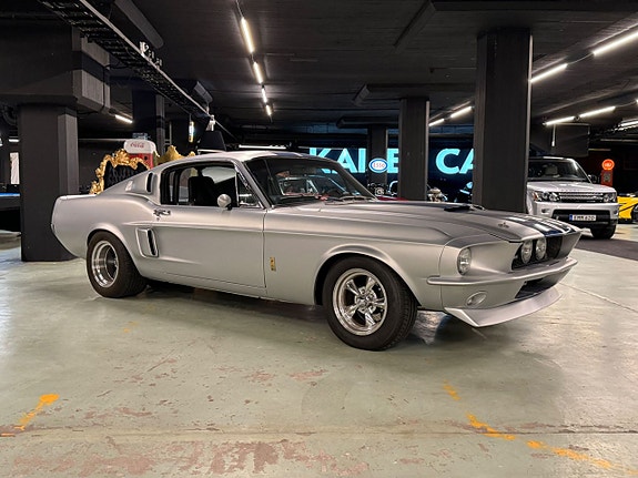Ford Mustang 5 of 5