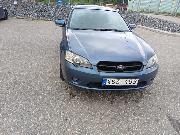 Subaru Legacy 18 of 23