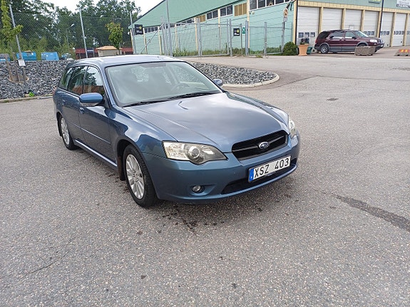 Subaru Legacy 21 of 23