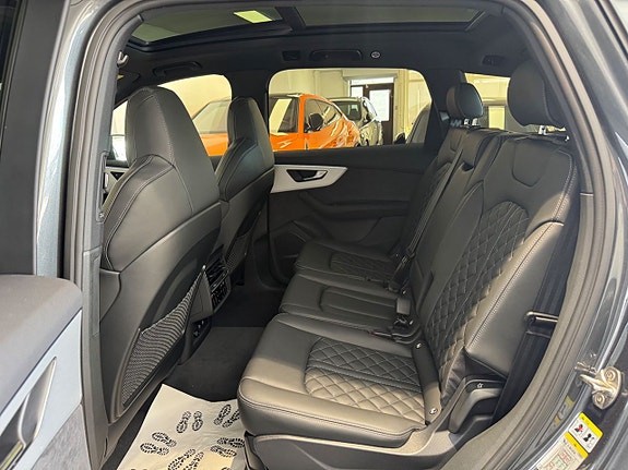 Audi Q7 15 of 21